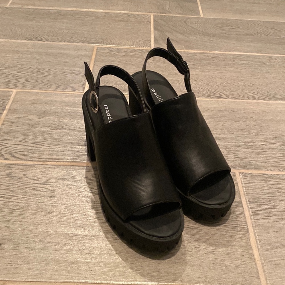Madden Girl Sunnyside Heeled Sandal